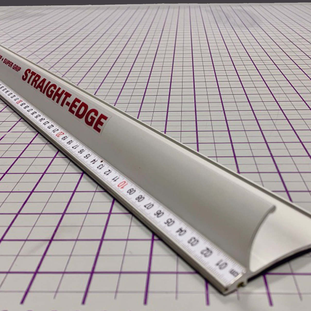 Keencut MS135 Safety Straight Edge - Accurate Scoring And Cutting - 135cm (Calibrated in Metric)